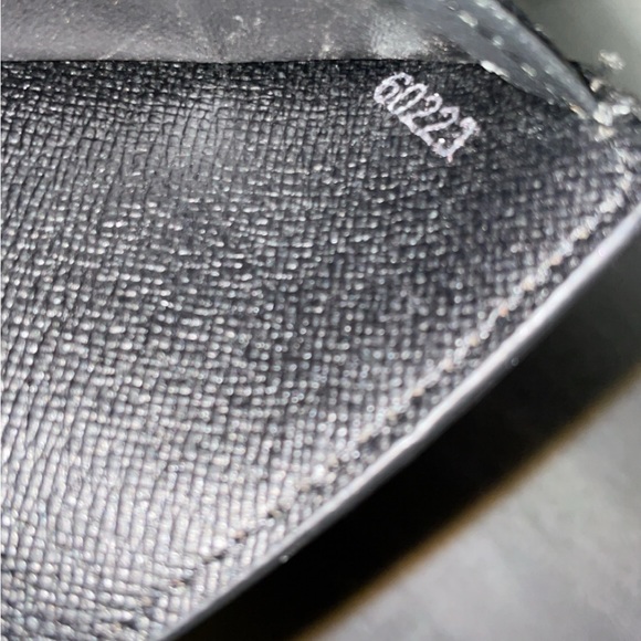AUTHENTIC LOUIS VUITTON BLACK WALLET -copy - Picture 7 of 7